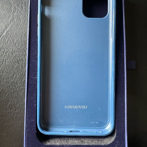 Swarovski iPhone 11 Pro Max Cases - Picture 8 of 11